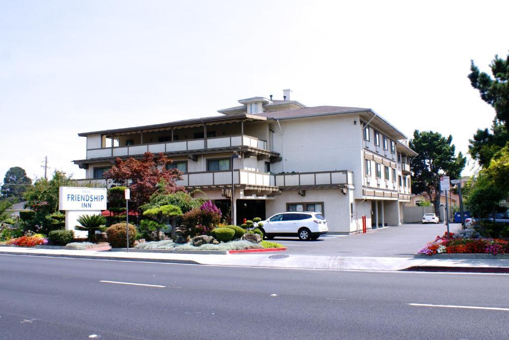 森尼维耳市 友谊之家旅馆酒店 外观 照片